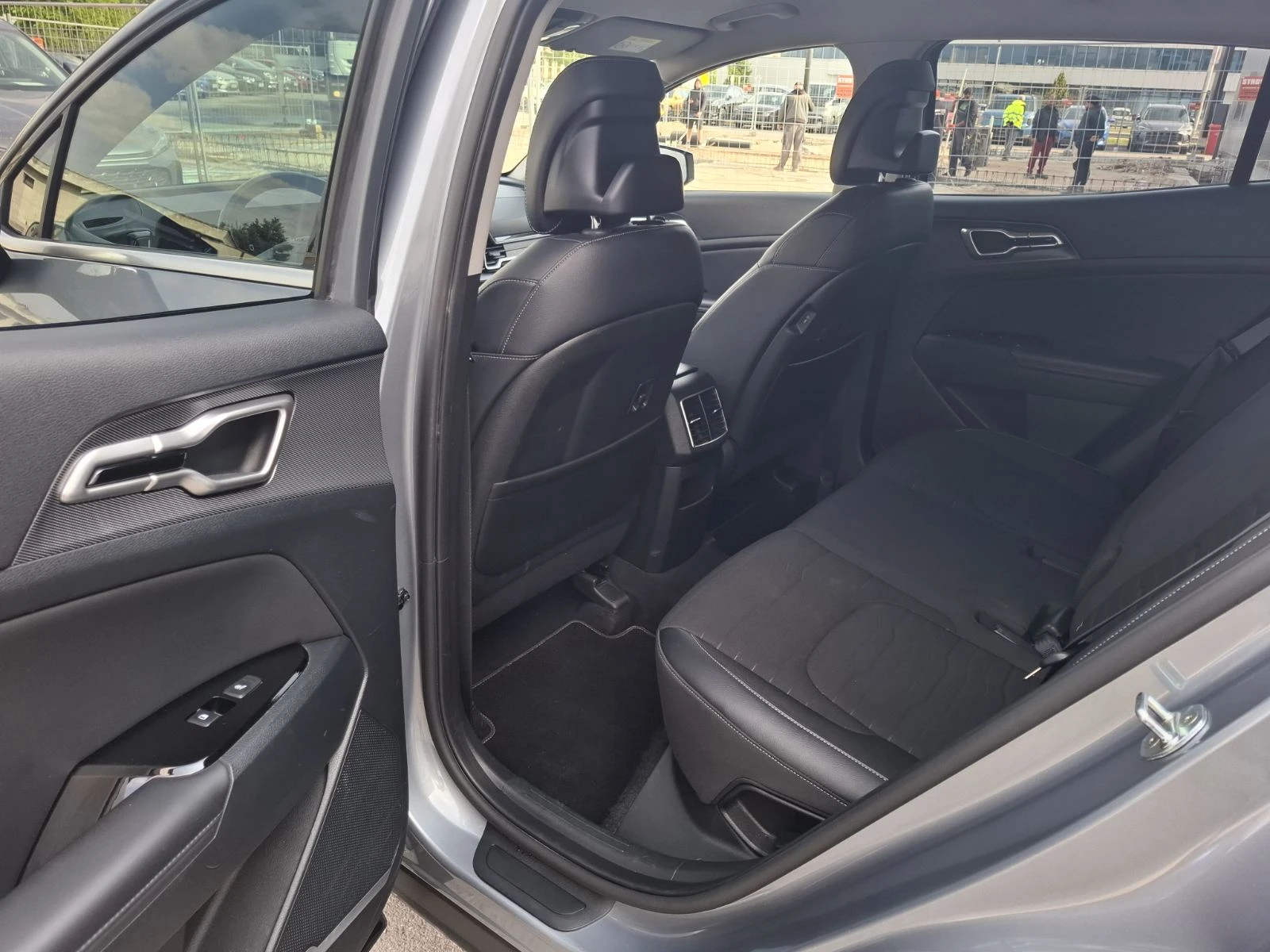 Kia Sportage 1.6 T-gdi EX Гаранция, снимка 7 - Автомобили и джипове - 54639556