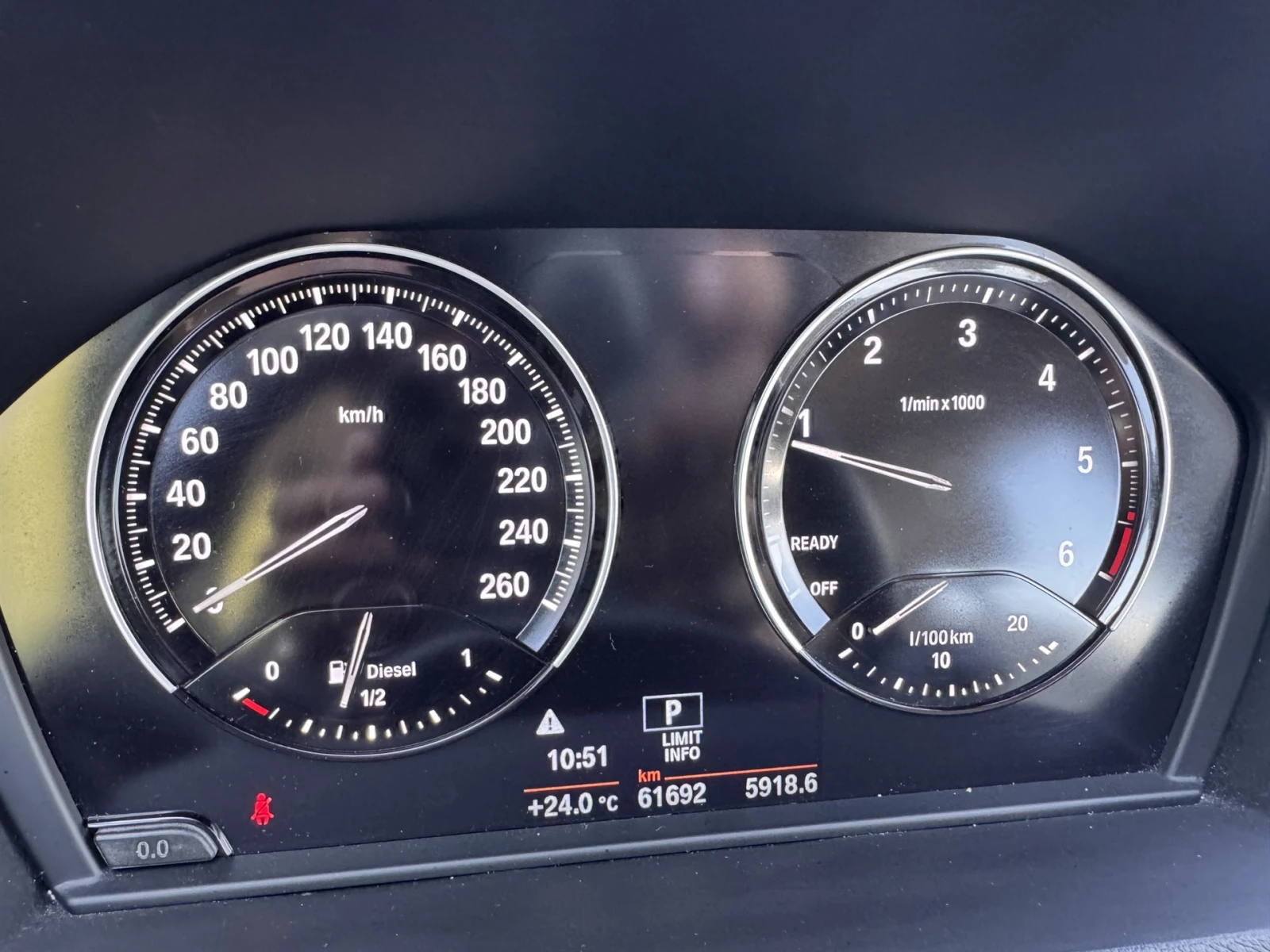 BMW X1 xDrive18d, снимка 7 - Автомобили и джипове - 54868991