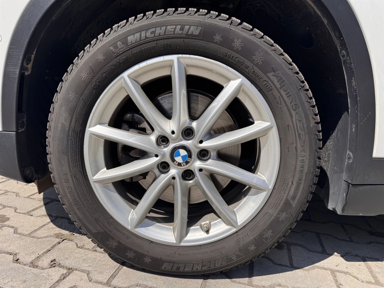 BMW X1 xDrive18d, снимка 5 - Автомобили и джипове - 54868991