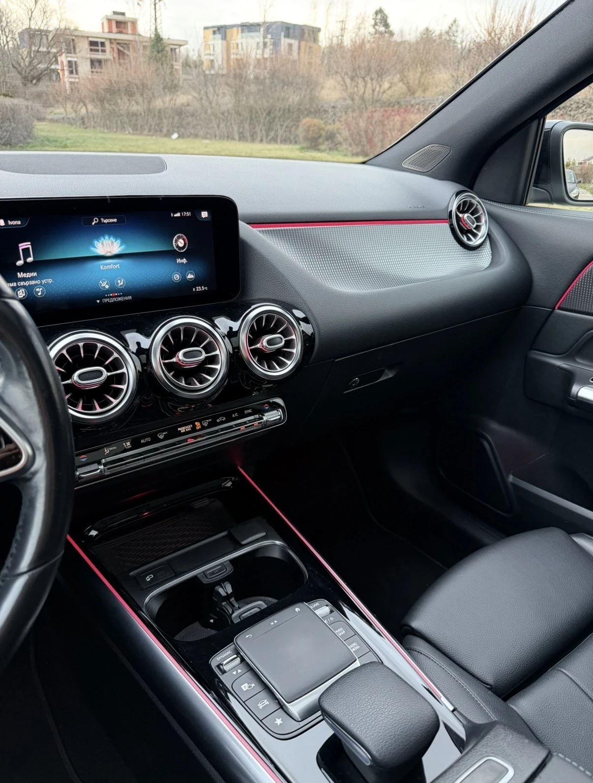 Mercedes-Benz GLA 250, снимка 10 - Автомобили и джипове - 55565945