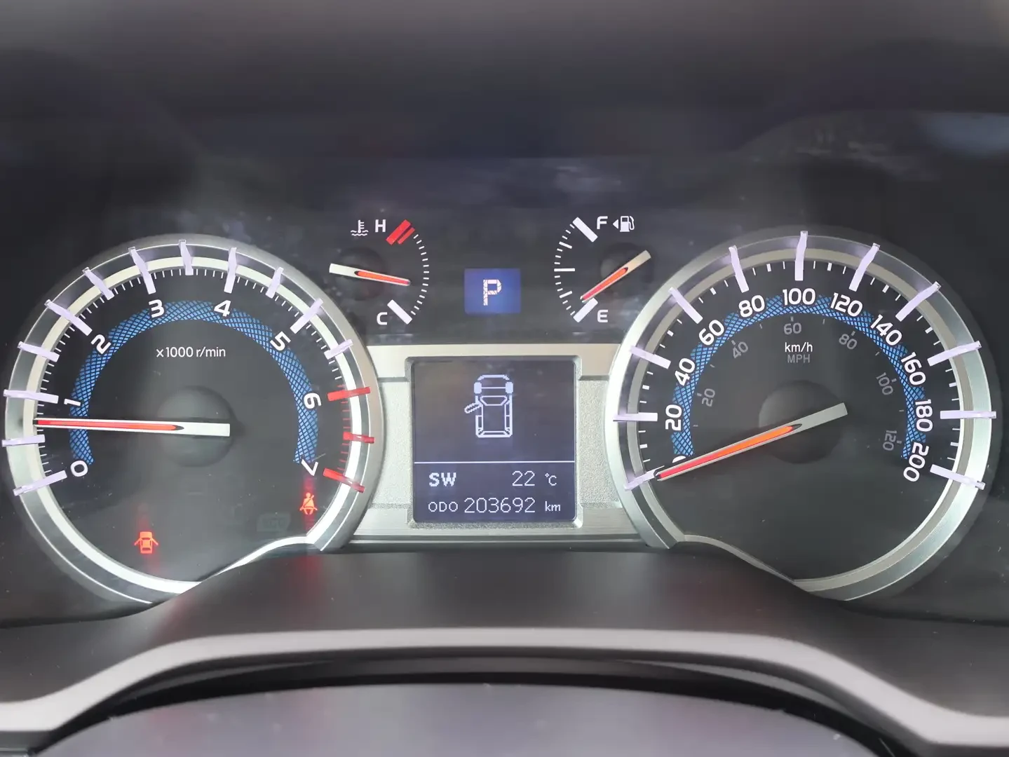 Toyota 4runner 4.0* V6* ПОДГРЕВ* КАМЕРА* КЕЙЛЕС* LANE* ASSIST, снимка 11 - Автомобили и джипове - 55839085
