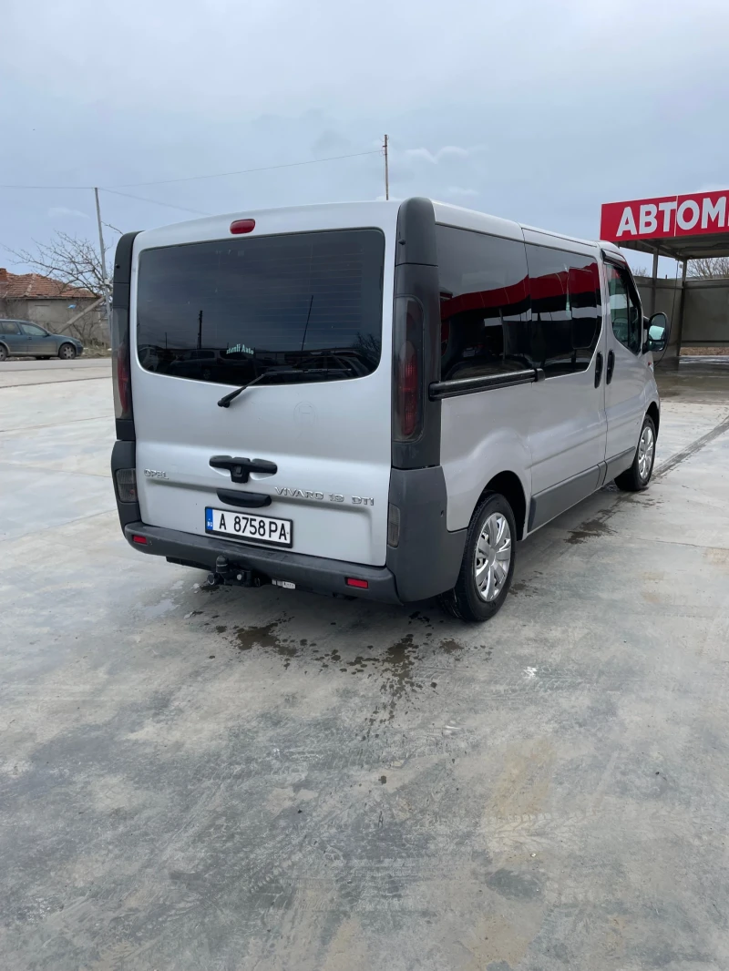 Opel Vivaro 1.9, снимка 4 - Бусове и автобуси - 48164455