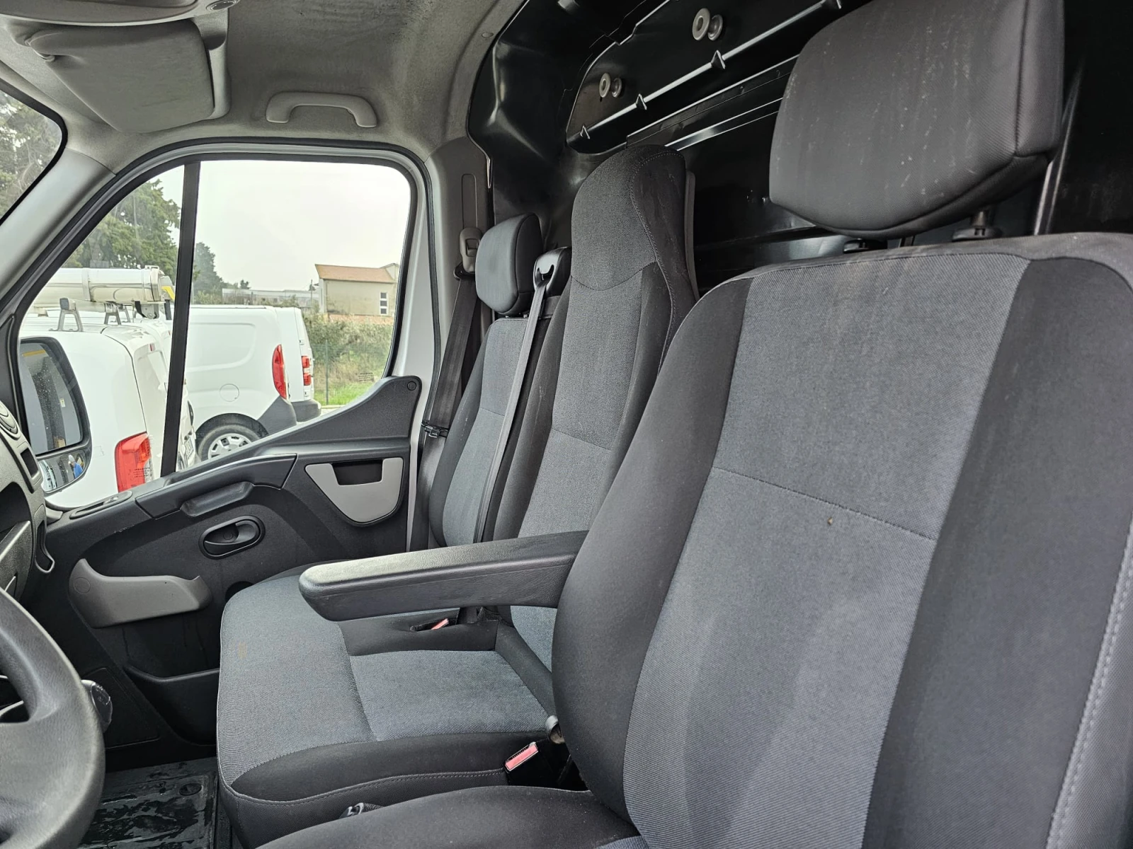 Renault Master 2.3 дизел  110 коня - изображение 7