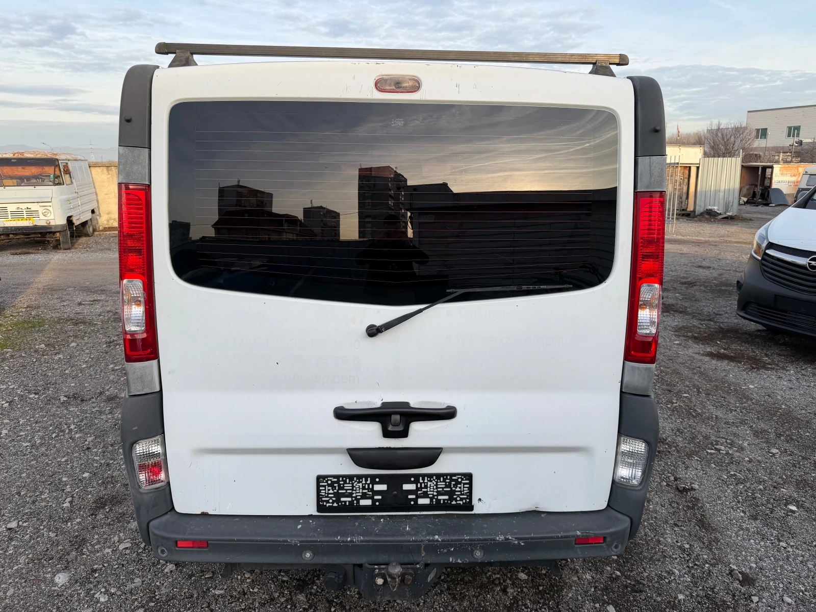 Renault Trafic 2.0DCI АВТОМАТ - изображение 5