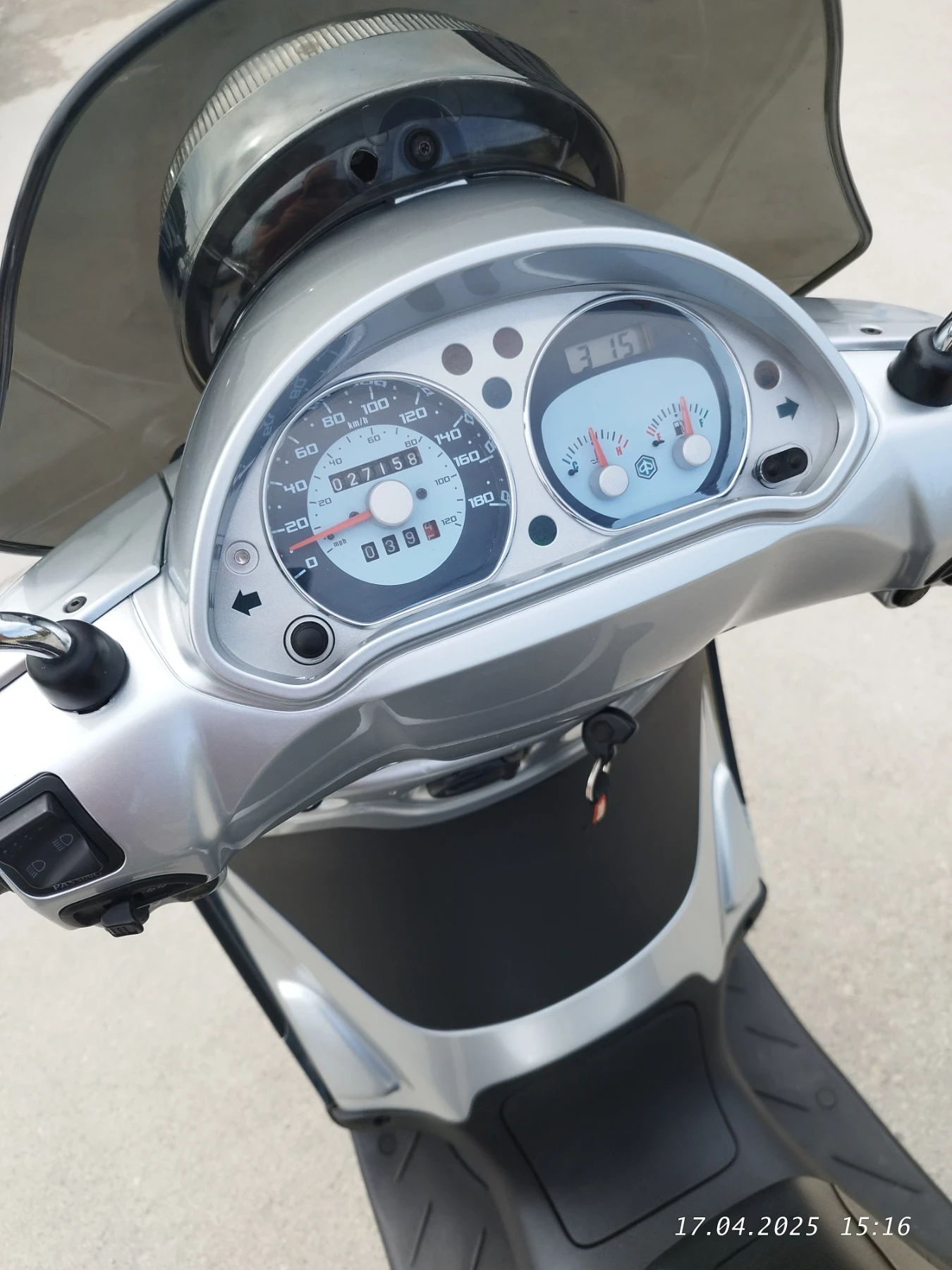 Piaggio Beverly Скутер - изображение 8
