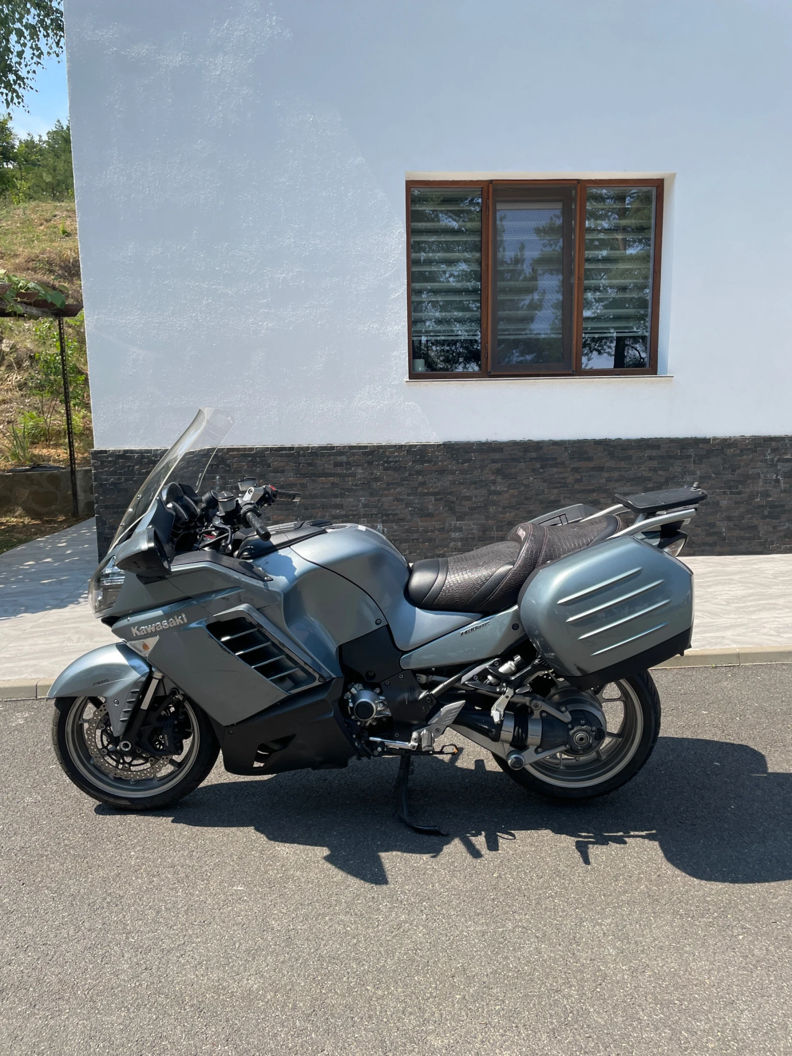 Kawasaki Gtr Gtr1400 - изображение 5