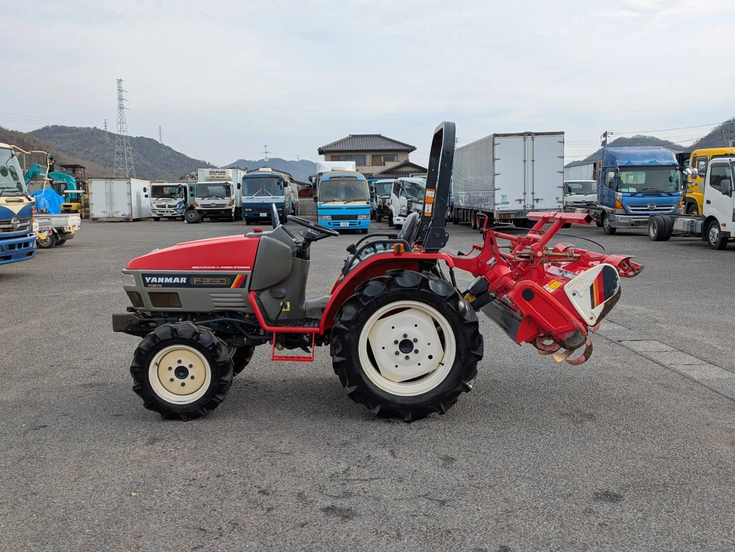 Трактор Yanmar F-230, снимка 2 - Селскостопанска техника - 55987127