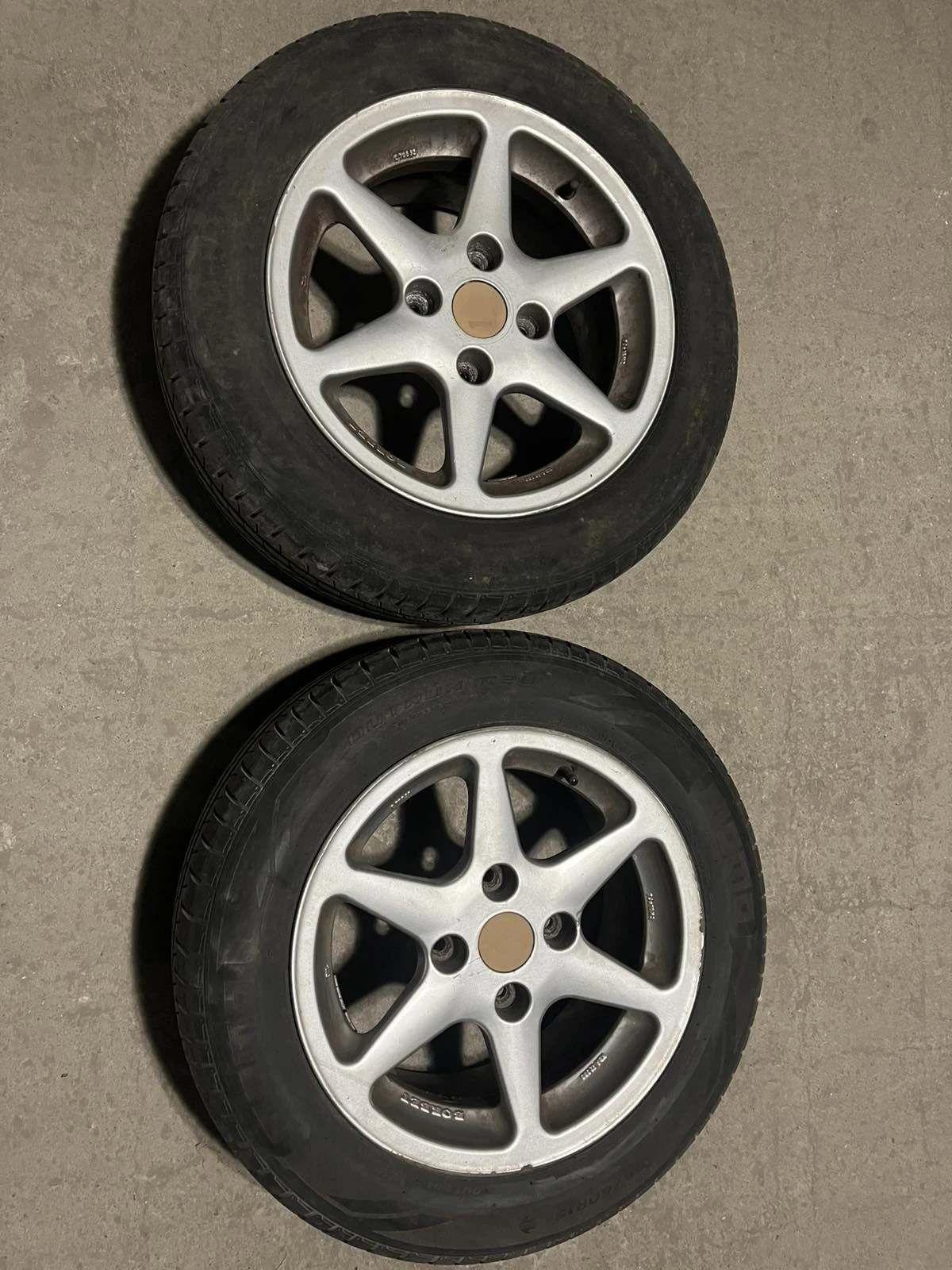 Гуми с джанти Други 195/60R15