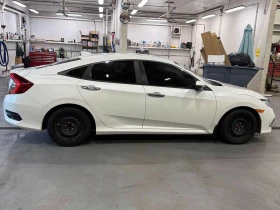 Honda Civic * Touring * CARFAX * 2 КЛЮЧА * KEYLESS * ПОДГРЕВИ, снимка 3
