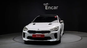 Kia Stinger 3.3T AWD GT * DIS * ОБДУХ  * HUD * 360, снимка 2