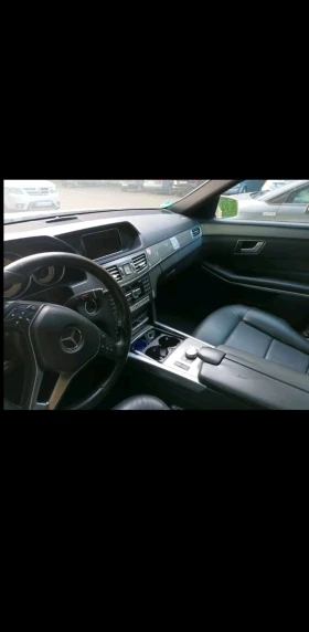Mercedes-Benz E 200 2.2, снимка 7