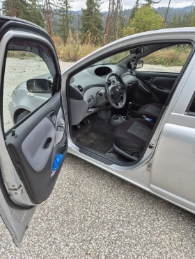 Toyota Yaris 1.3 | Mobile.bg    2