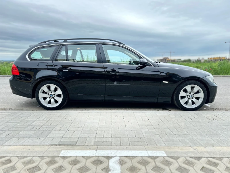 BMW 330 xd, Автомат, Панорама, Нави, Кожа, Hi-Fi, снимка 5 - Автомобили и джипове - 45659547