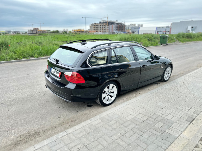 BMW 330 Автомат, Панорама, Нави, Кожа, Hi-Fi, снимка 6 - Автомобили и джипове - 45659547