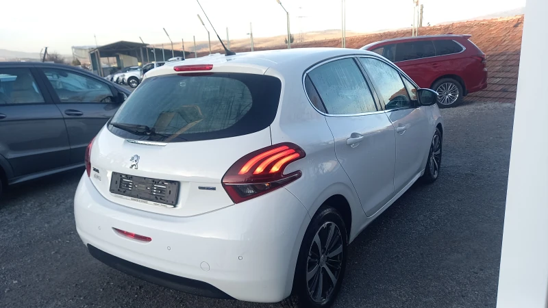 Peugeot 208 1.6HDi= Evro6-Face, Navi, Led, Kamera, снимка 5 - Автомобили и джипове - 48357234