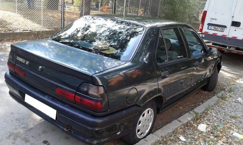 Renault 19 1993, снимка 6 - Автомобили и джипове - 51962777