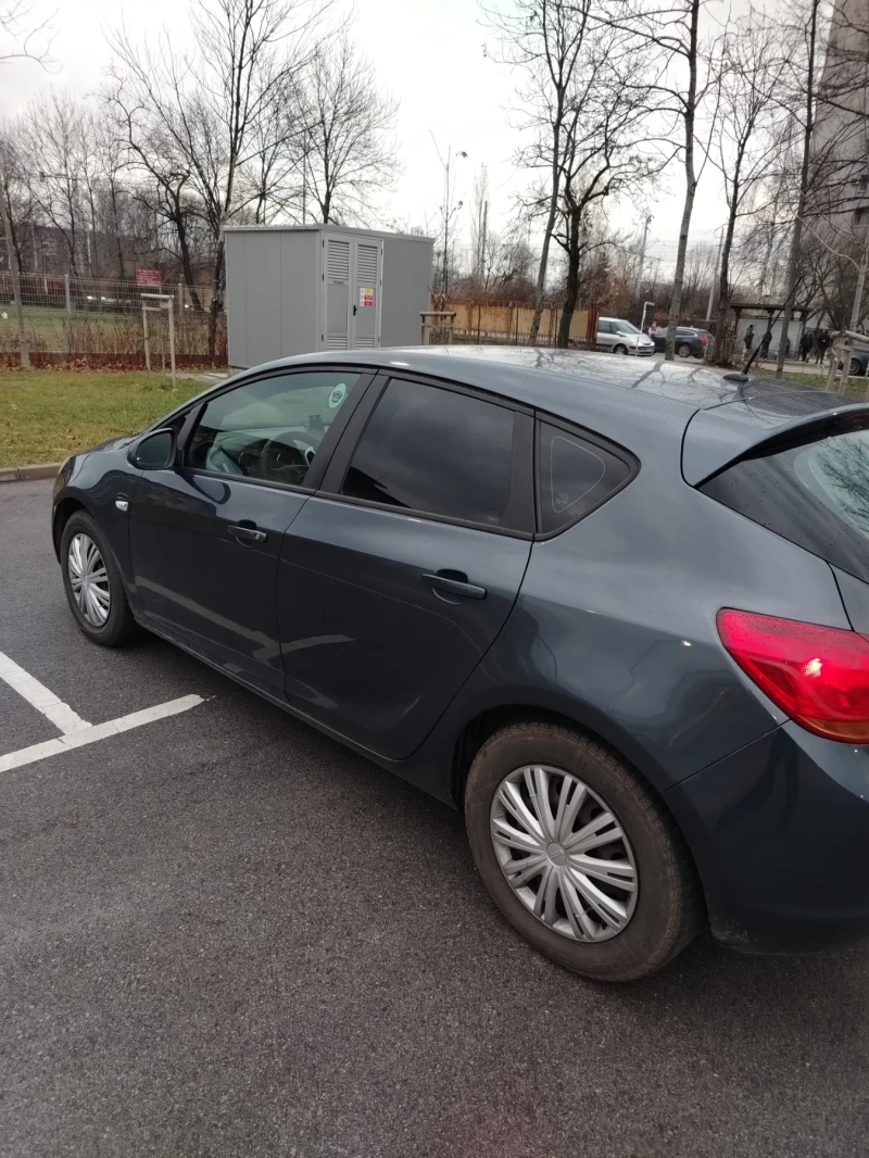 Opel Astra, снимка 6 - Автомобили и джипове - 51845170