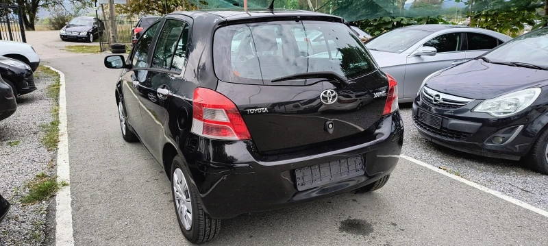 Toyota Yaris 1.33 vvt-i, снимка 6 - Автомобили и джипове - 52095408