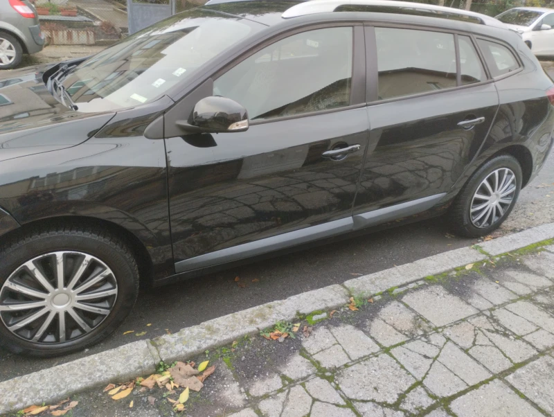 Renault Megane, снимка 2 - Автомобили и джипове - 52310457