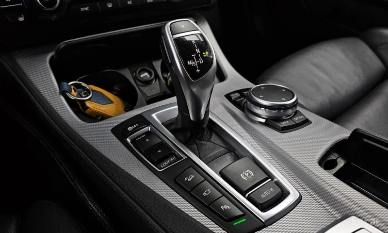 BMW 530, снимка 9 - Автомобили и джипове - 52752014