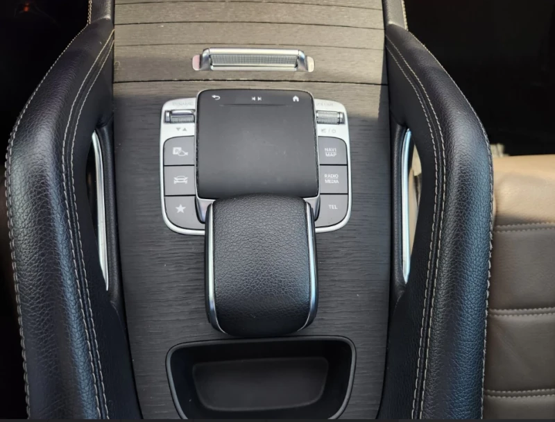Mercedes-Benz GLE 450 Premium Package * КРАЙНА ЦЕНА * ОТ ПРЕДСТАВИТЕЛСТВ, снимка 13 - Автомобили и джипове - 52799936