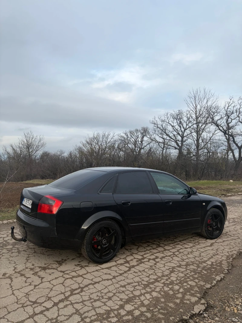 Audi A4 1.9 TDI Уникат, снимка 4 - Автомобили и джипове - 53393437