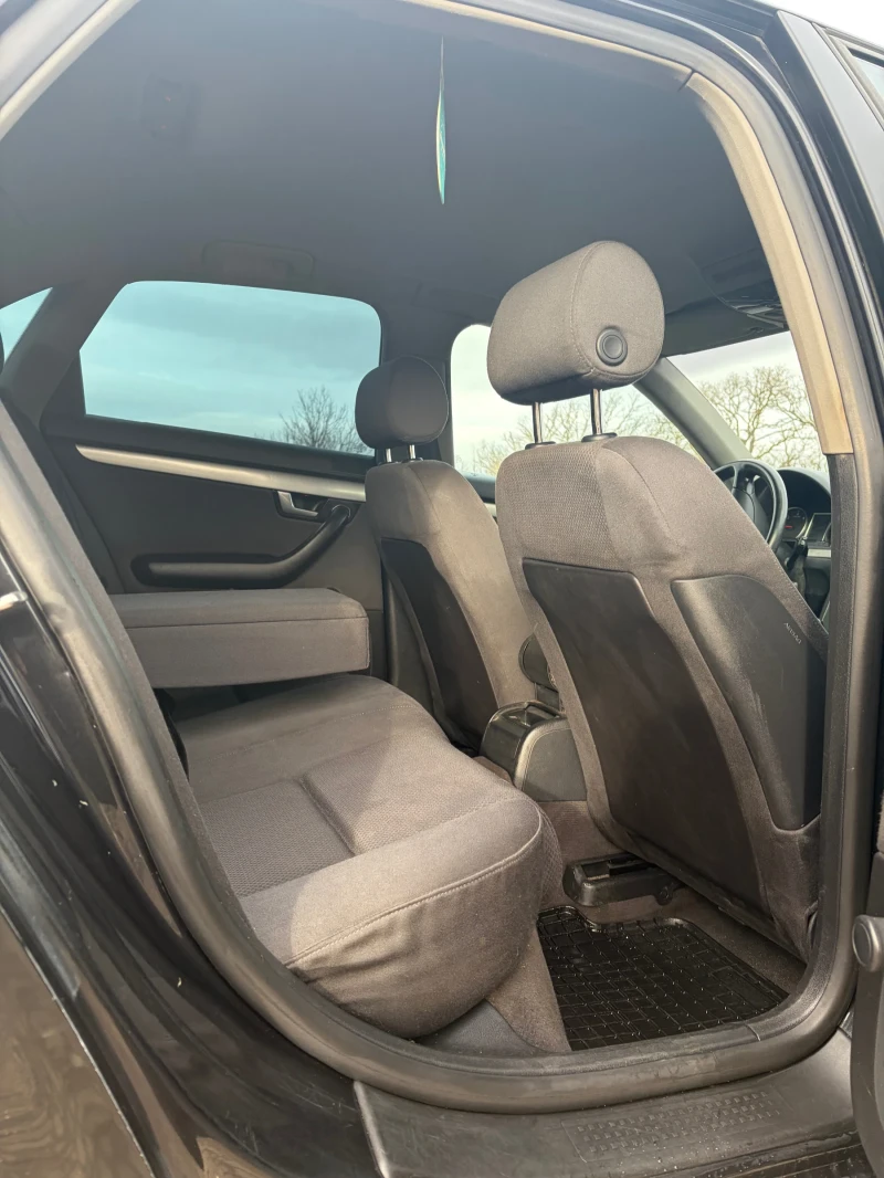 Audi A4 1.9 TDI Уникат, снимка 14 - Автомобили и джипове - 53393437