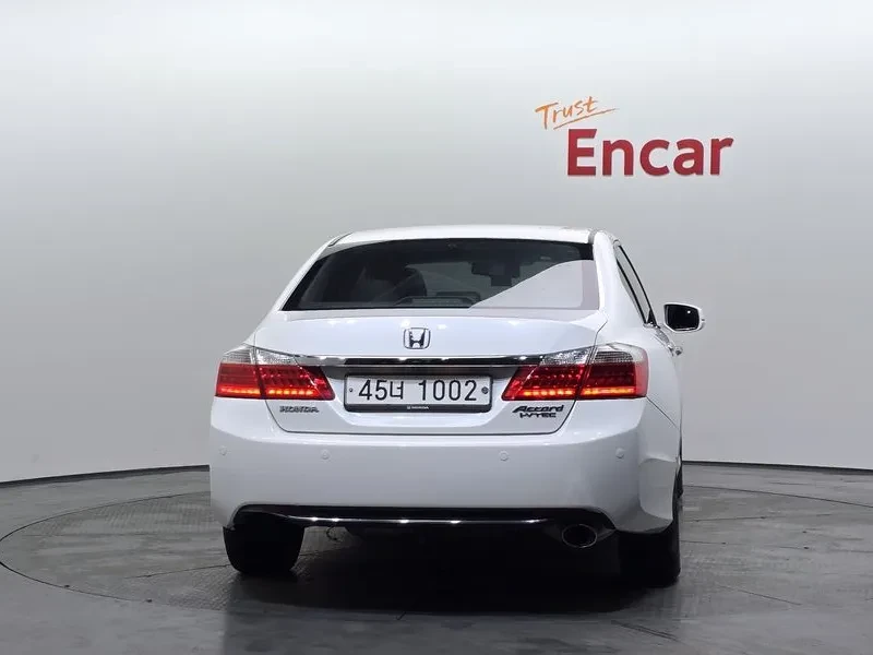 Honda Accord 2.4, снимка 4 - Автомобили и джипове - 54253483