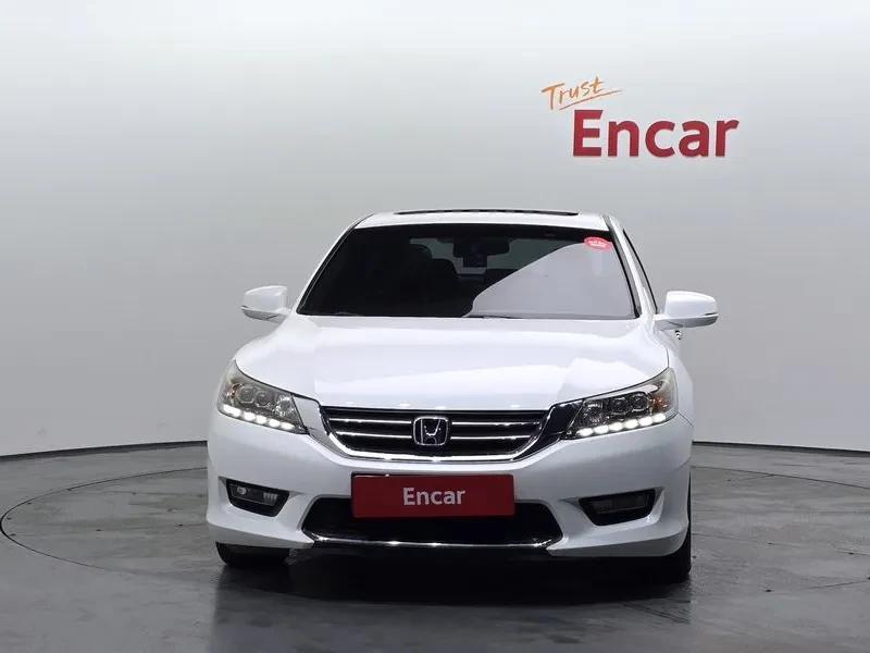 Honda Accord 2.4, снимка 3 - Автомобили и джипове - 54253483