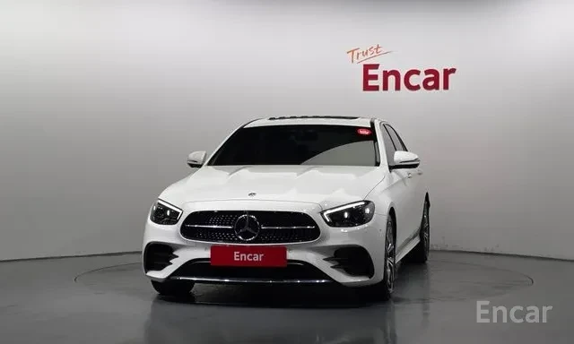 Mercedes-Benz E 220 D 4MATIC * AMG ПАКЕТ * FACELIFT * 360 * 27K KM * , снимка 2 - Автомобили и джипове - 56116843