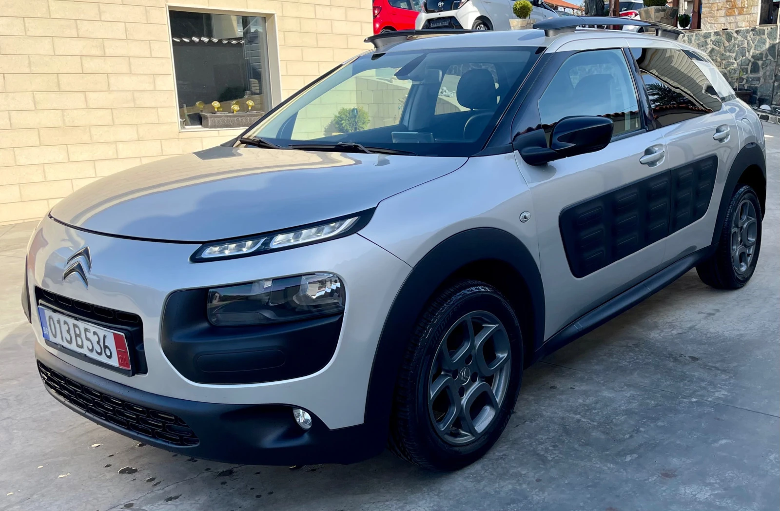 Citroen C4 Cactus 1.6 HDI Euro 6  - изображение 2