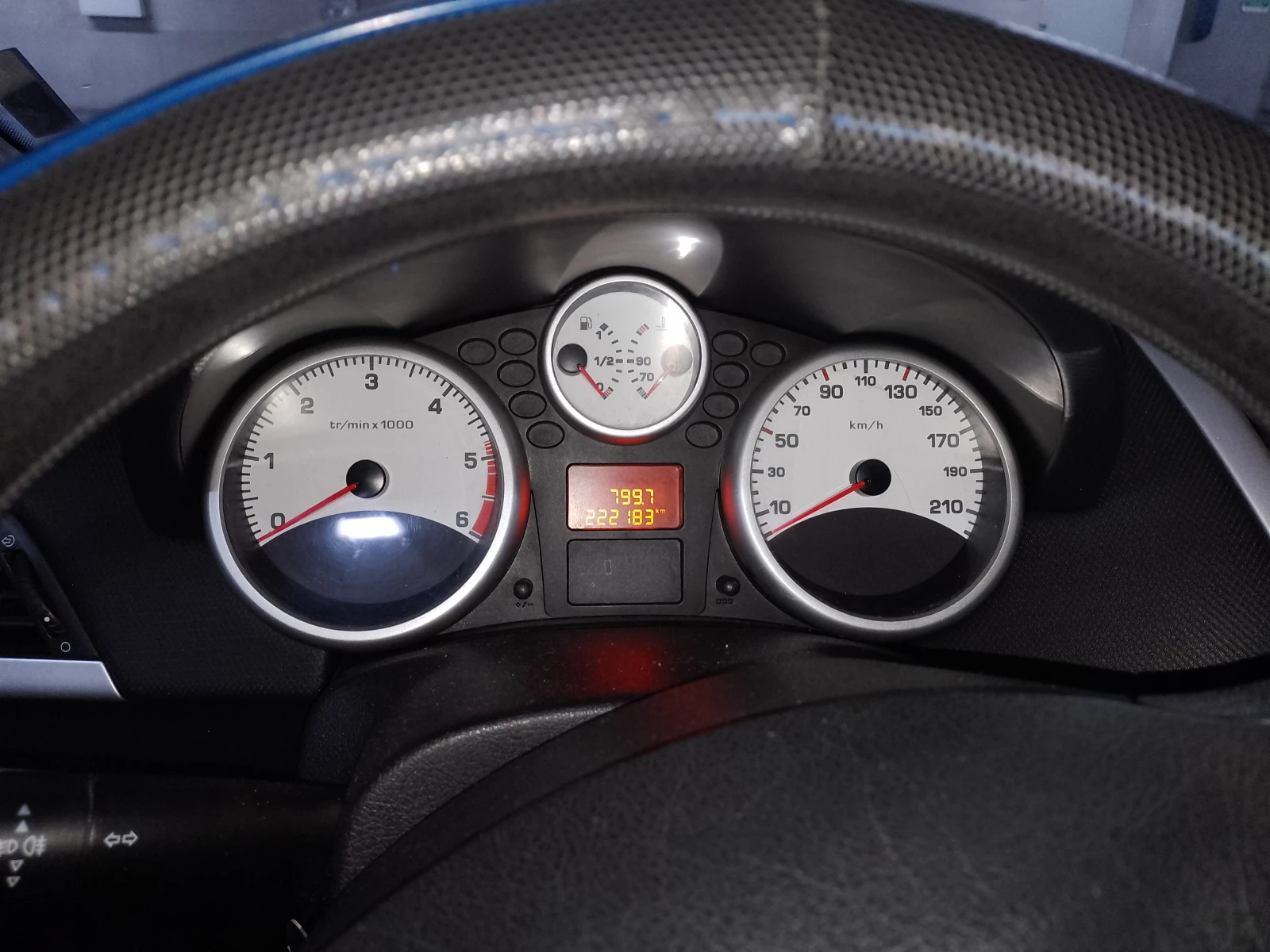 Peugeot 207 HDI - изображение 4