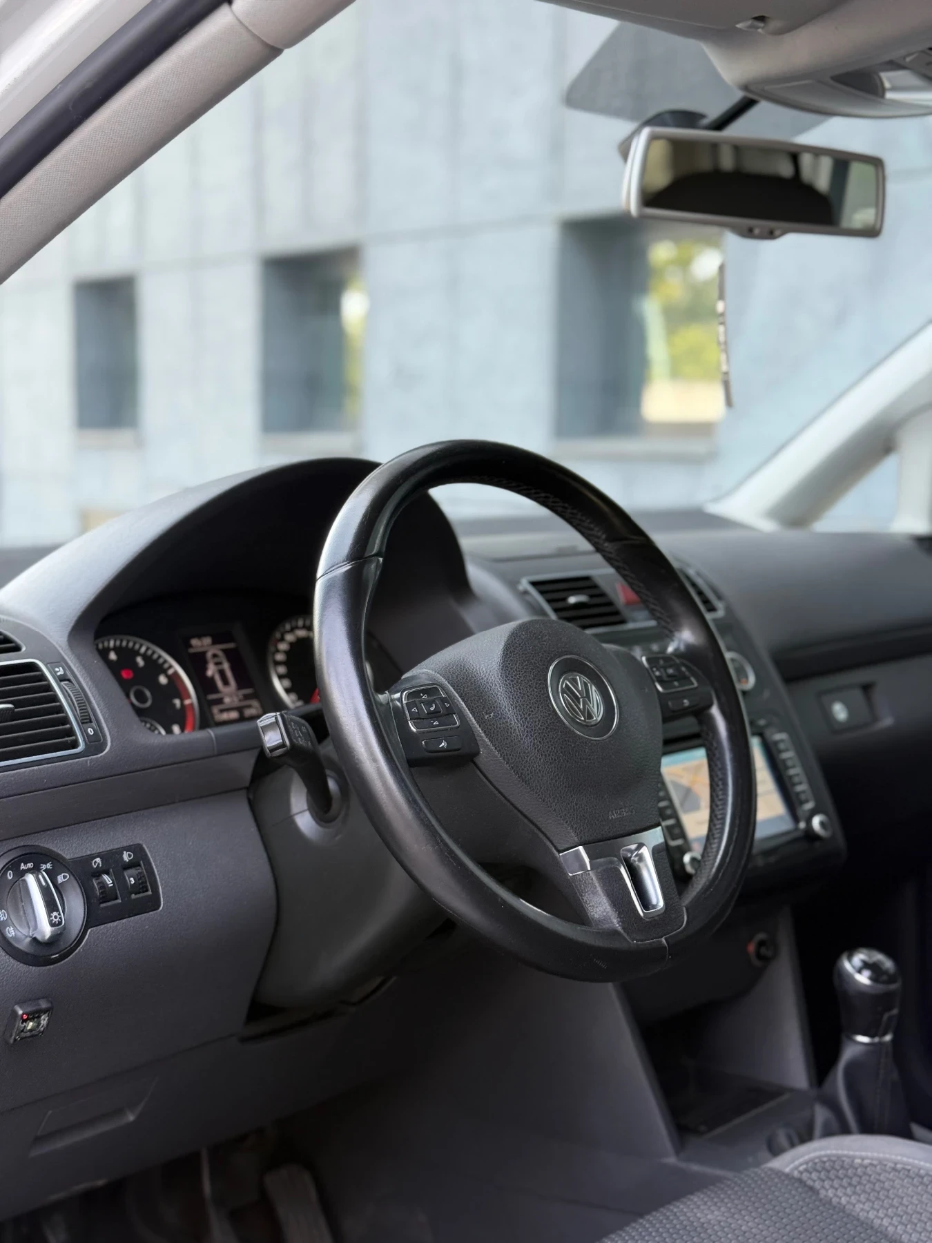 VW Touran 1.4 TSI 150hp - изображение 10