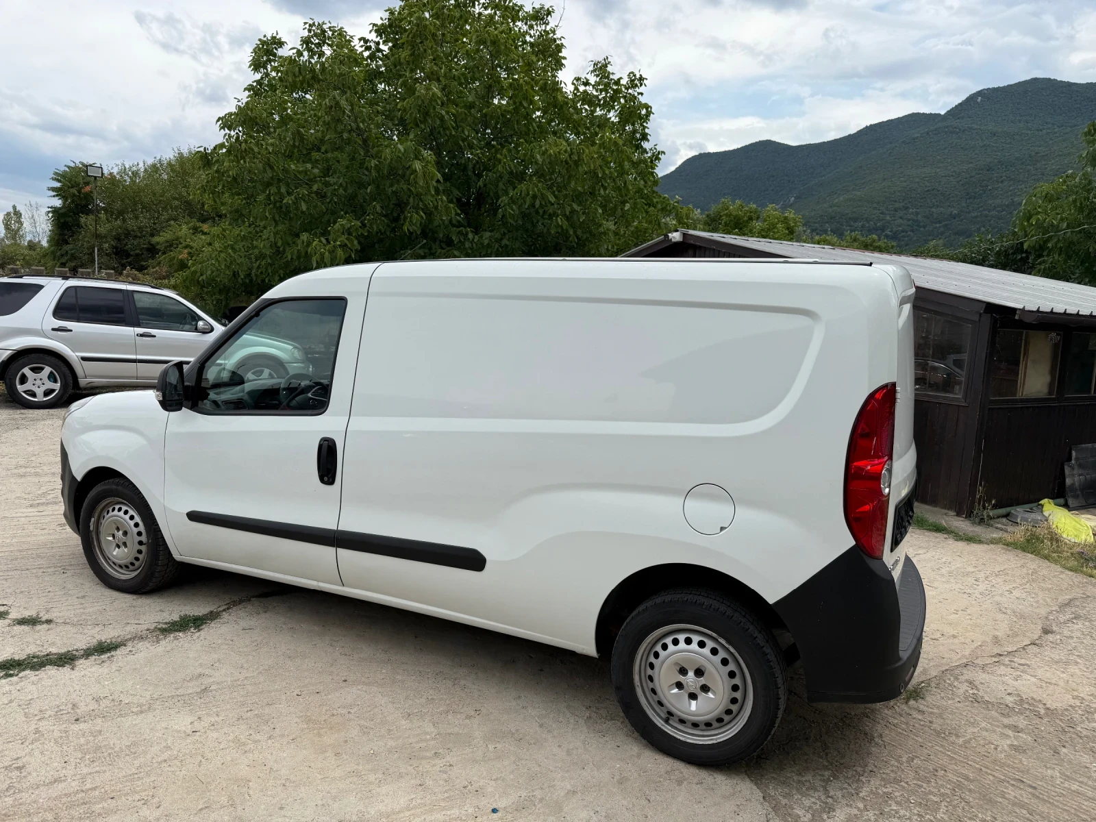 Opel Combo 1.3tdci дълга база, охлаждащ товарното помещение. - изображение 2