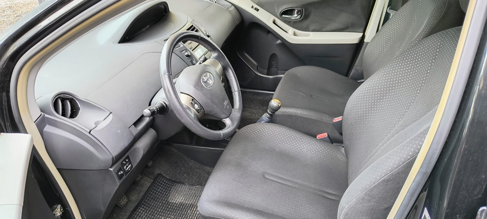 Toyota Yaris 1.33 vvt-i - изображение 9