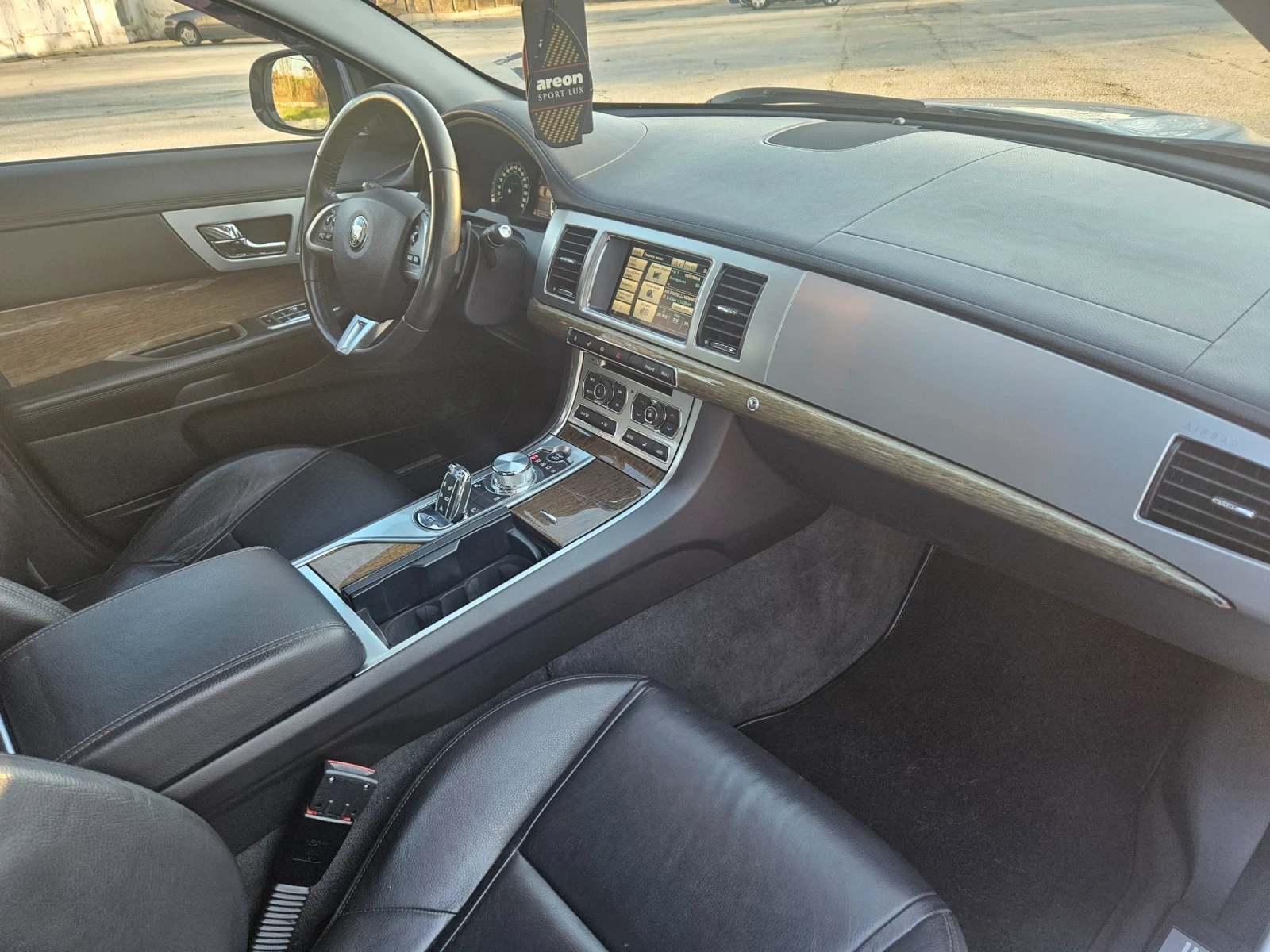 Jaguar Xf  - изображение 9