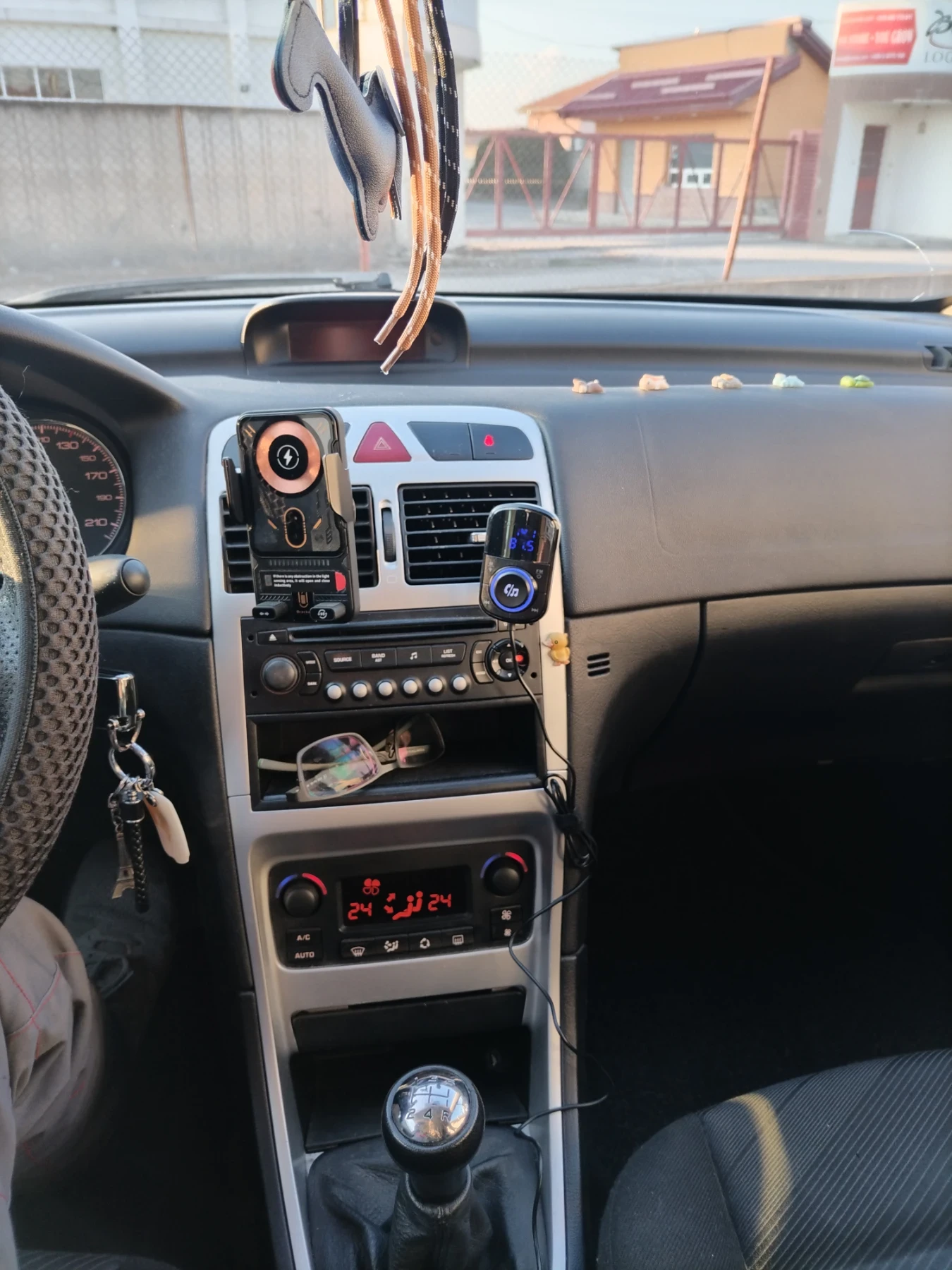 Peugeot 307 HDi 1.6 facelift , снимка 10 - Автомобили и джипове - 53755356