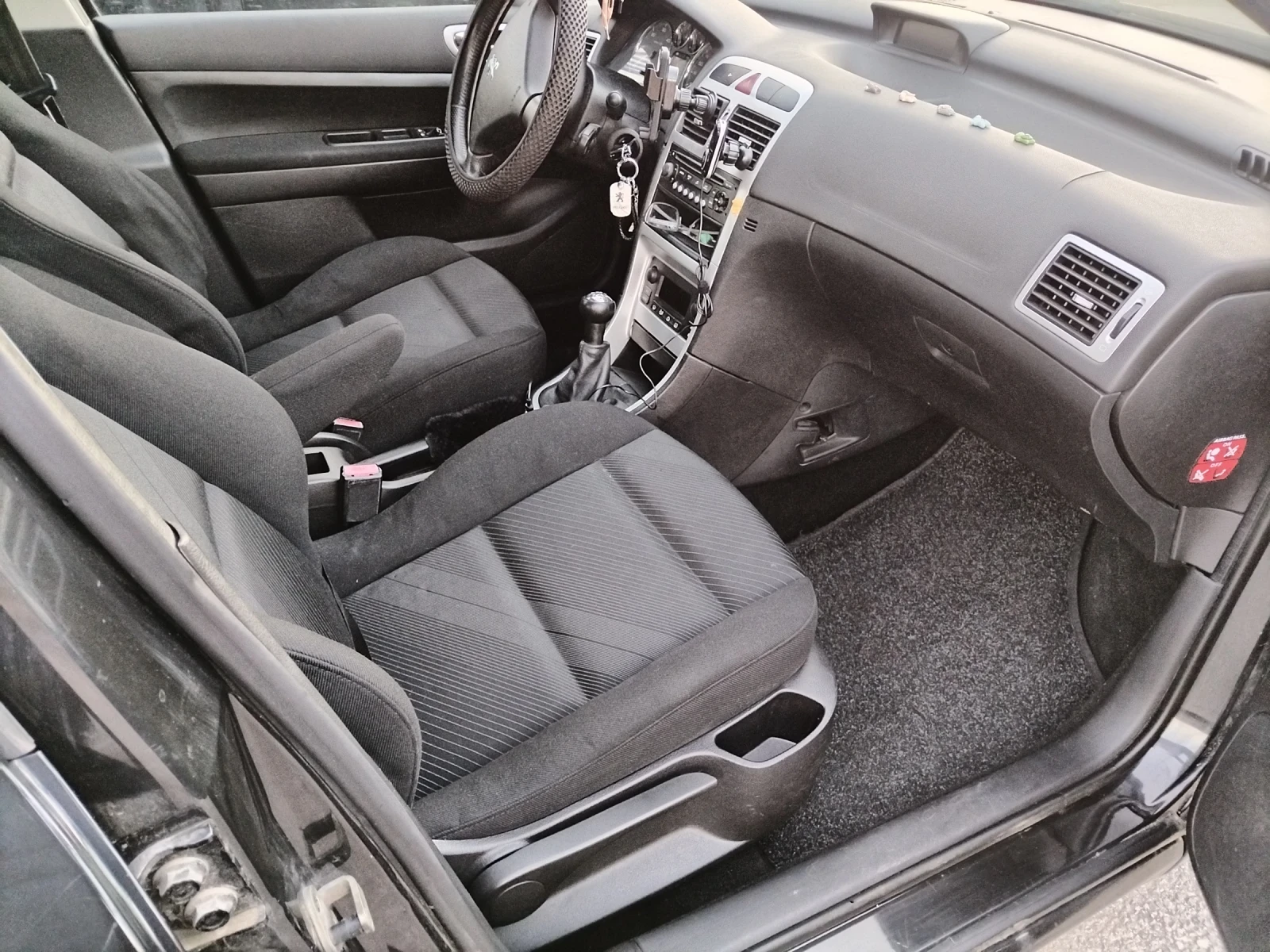 Peugeot 307 HDi 1.6 facelift , снимка 2 - Автомобили и джипове - 53755356