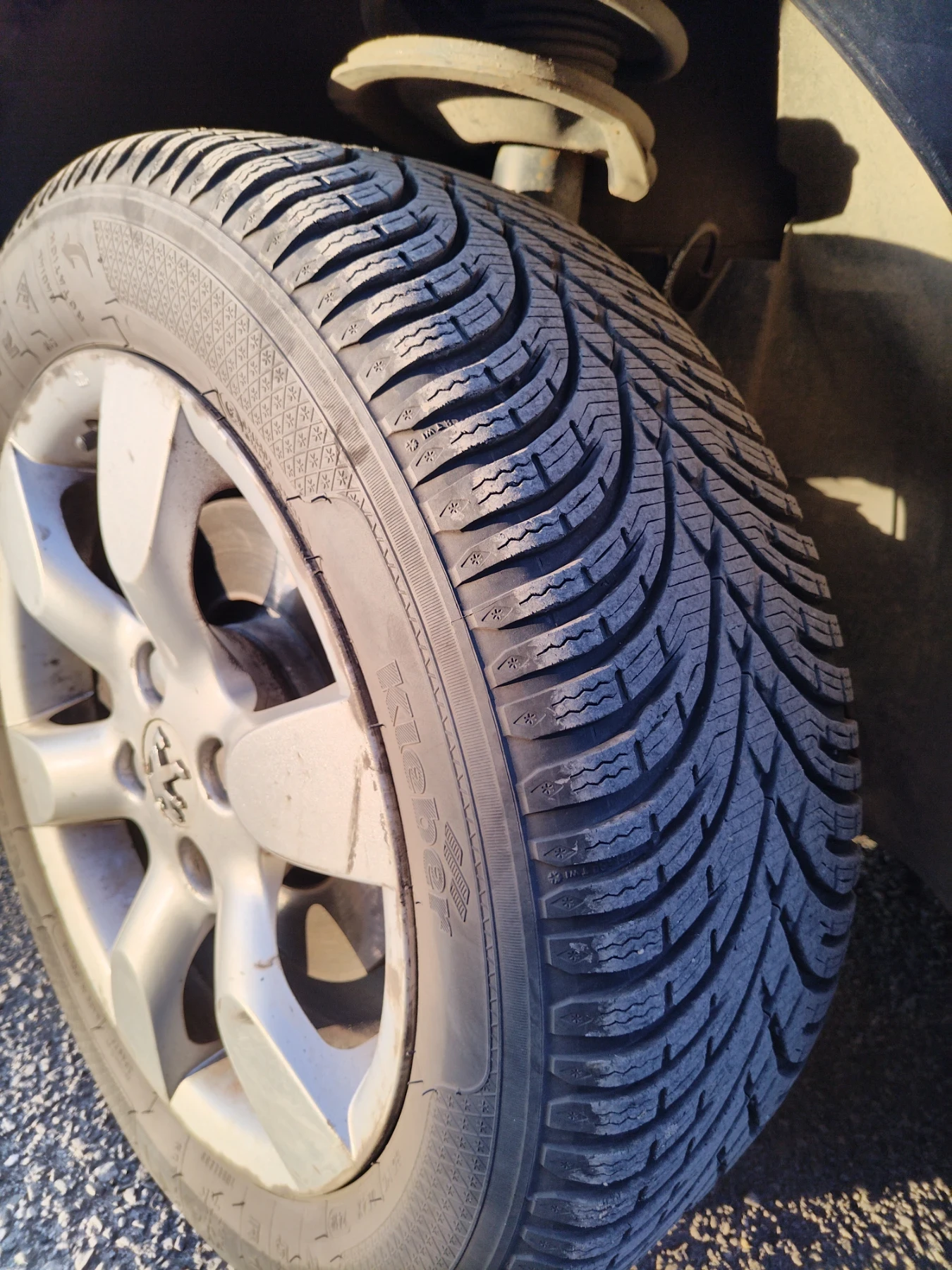 Peugeot 307 HDi 1.6 facelift , снимка 3 - Автомобили и джипове - 53755356