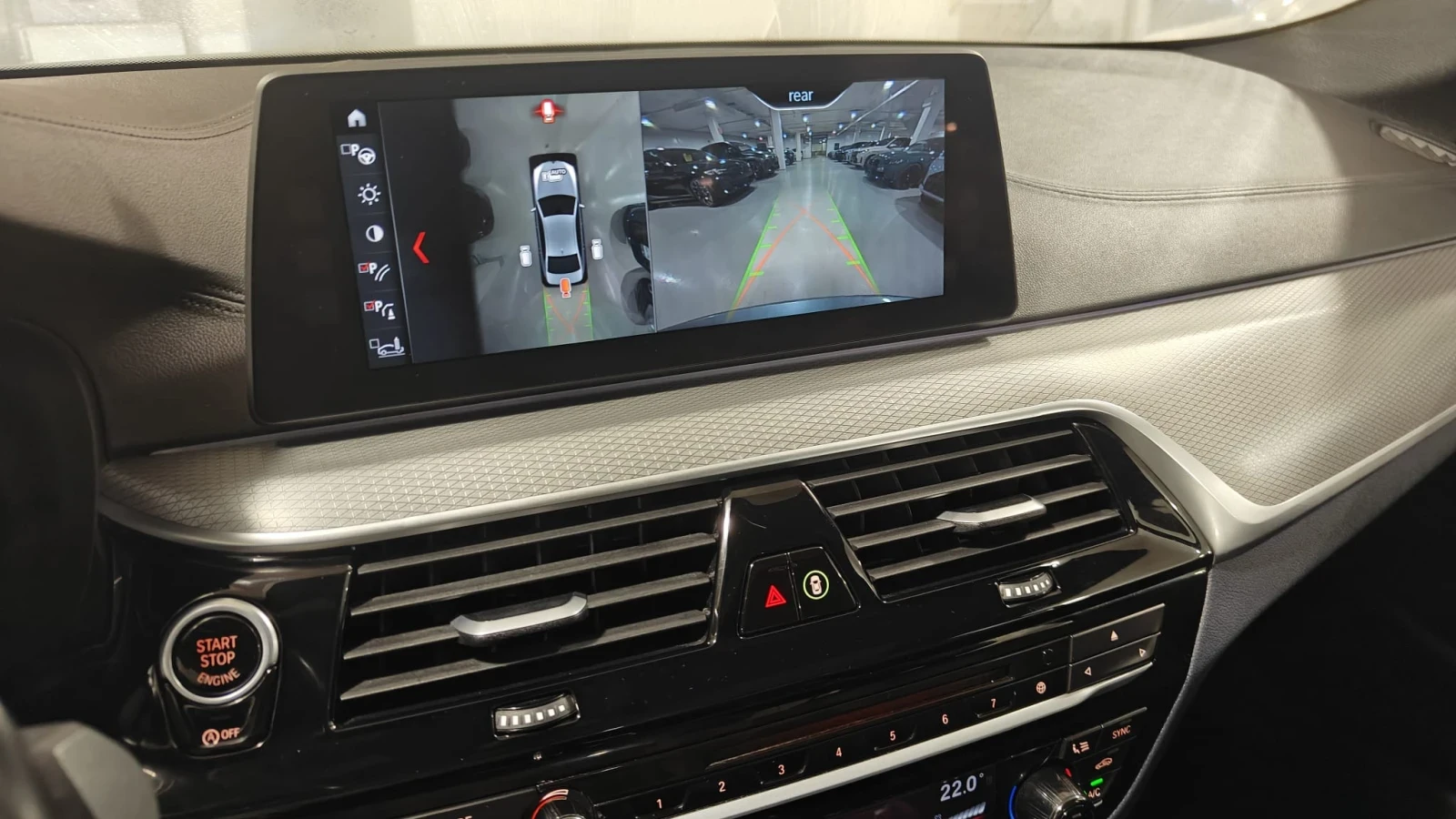 BMW 540 M ПАКЕТ* HEAD UP* 360КАМЕРА* HARMON KARDON* CARFAX, снимка 11 - Автомобили и джипове - 54005559