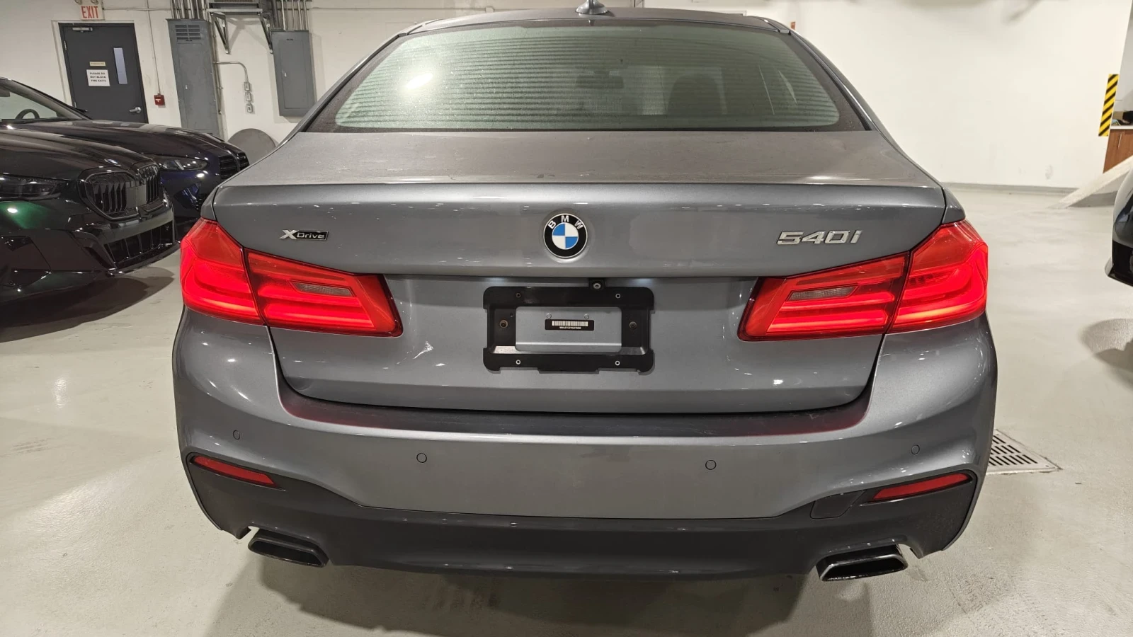 BMW 540 M ПАКЕТ* HEAD UP* 360КАМЕРА* HARMON KARDON* CARFAX, снимка 5 - Автомобили и джипове - 54005559