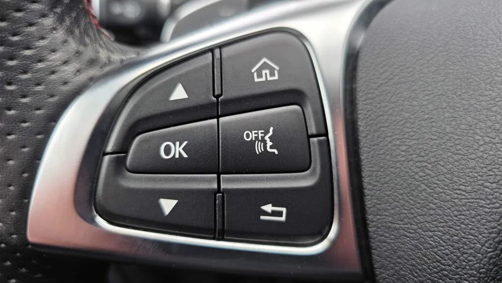 Mercedes-Benz C 450 AMG AMG* 4MATIC* АвтоКредит* (ЦЕНА ДО БГ), снимка 10 - Автомобили и джипове - 54056126