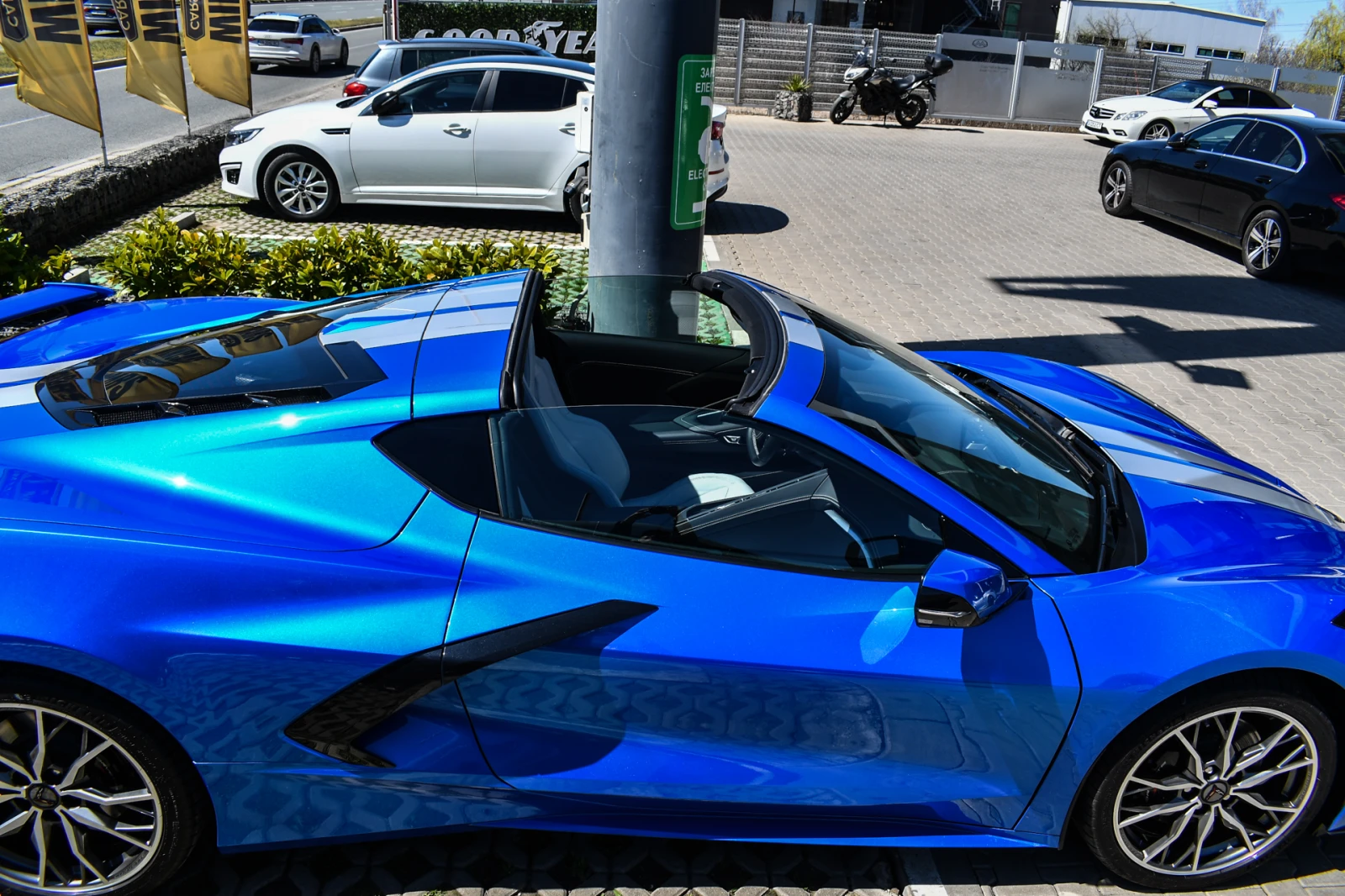 Chevrolet Corvette C8, 6.2L V8, Stingray RWD 1LT Z51 Performance pack, снимка 6 - Автомобили и джипове - 54159866