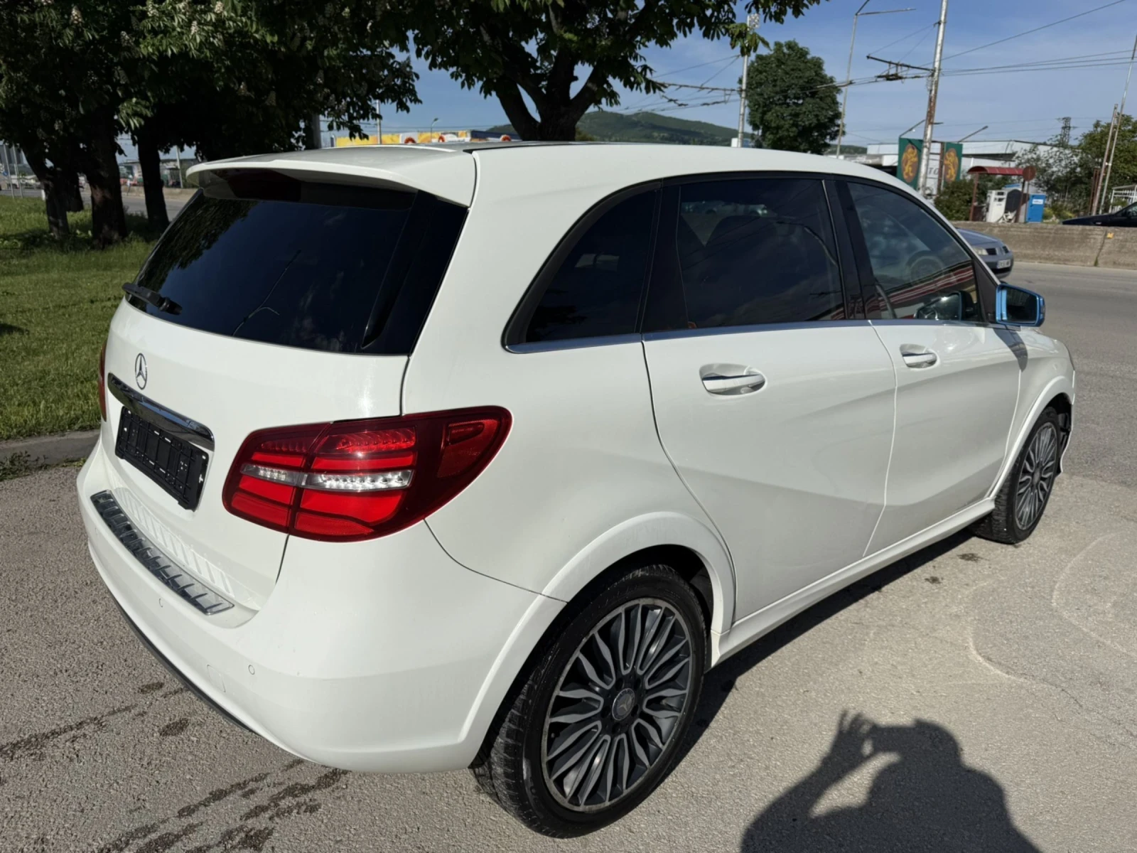 Mercedes-Benz B 250 B 250 E, снимка 4 - Автомобили и джипове - 54565463