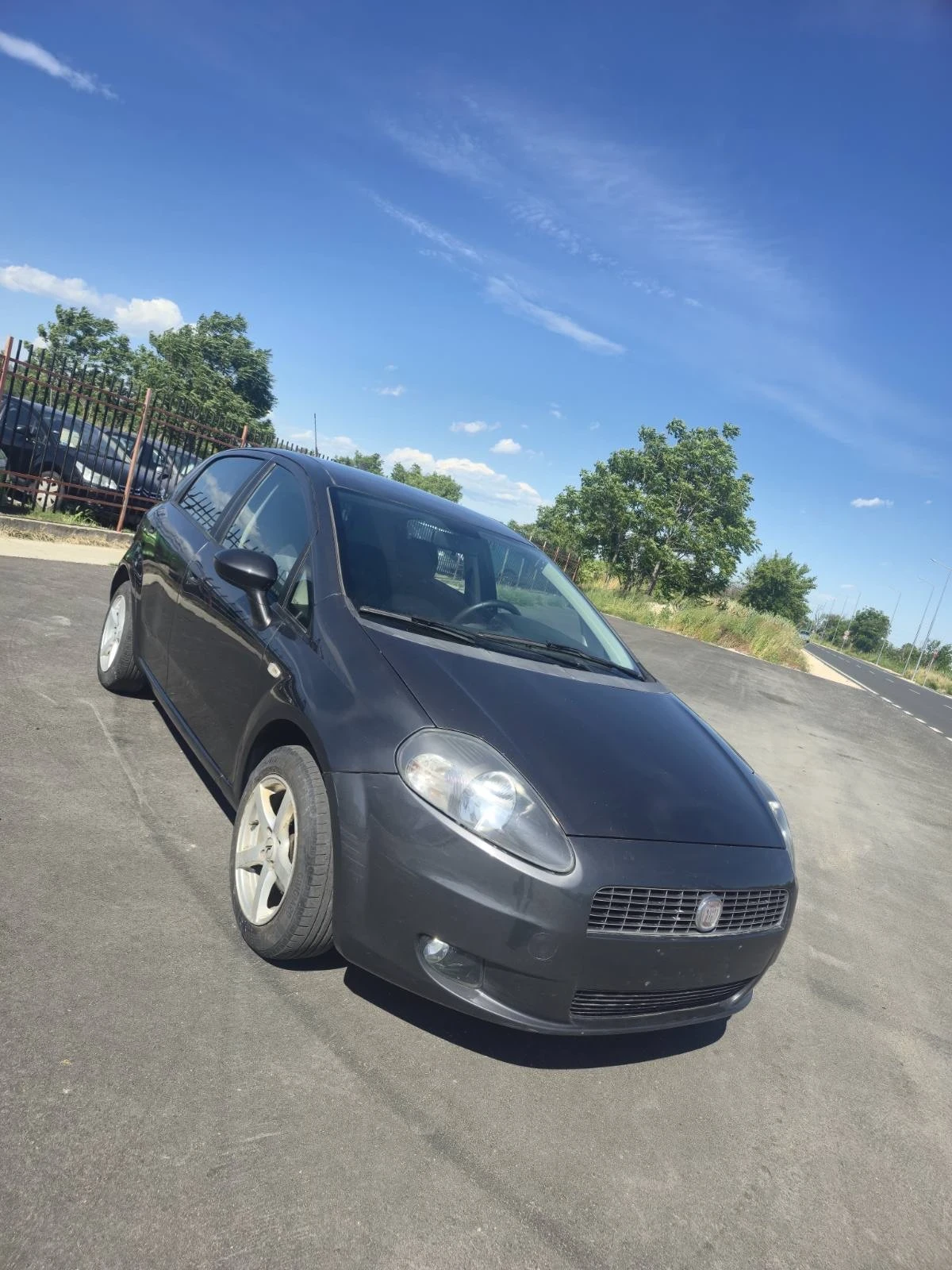 Fiat Punto Grande Punto 1.3 60к.с. / Клима, снимка 2 - Автомобили и джипове - 54725043