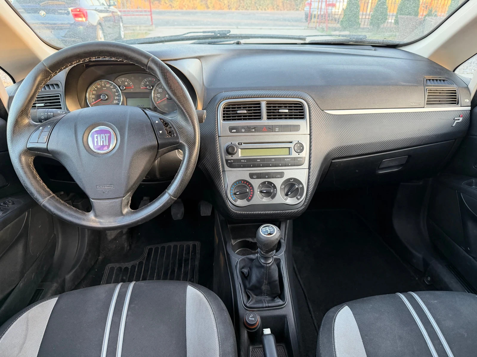 Fiat Punto Grande Punto 1.2 65к.с. / Клима, снимка 6 - Автомобили и джипове - 55043787