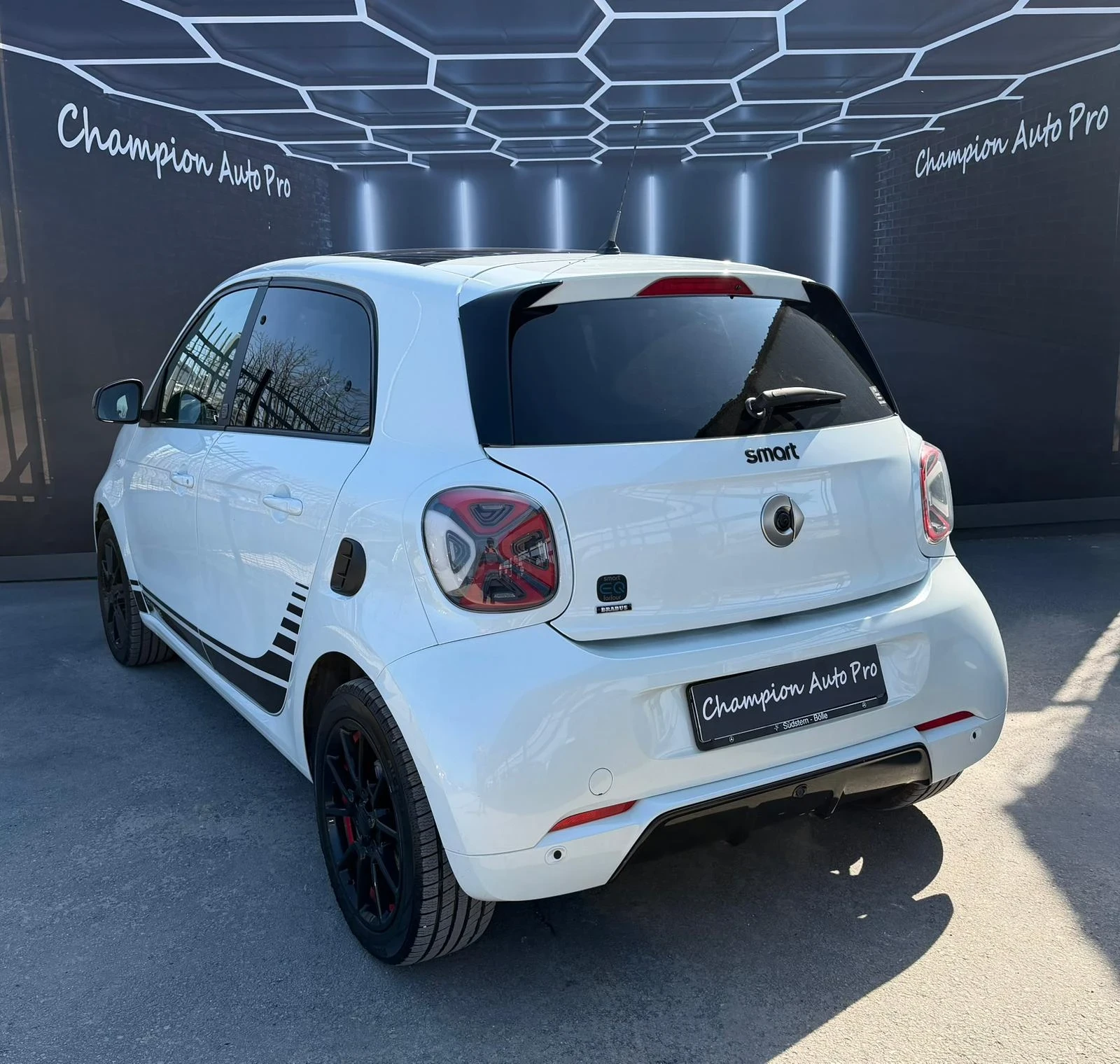 Smart Forfour EQ22 Edition One Brabus, снимка 5 - Автомобили и джипове - 54786043