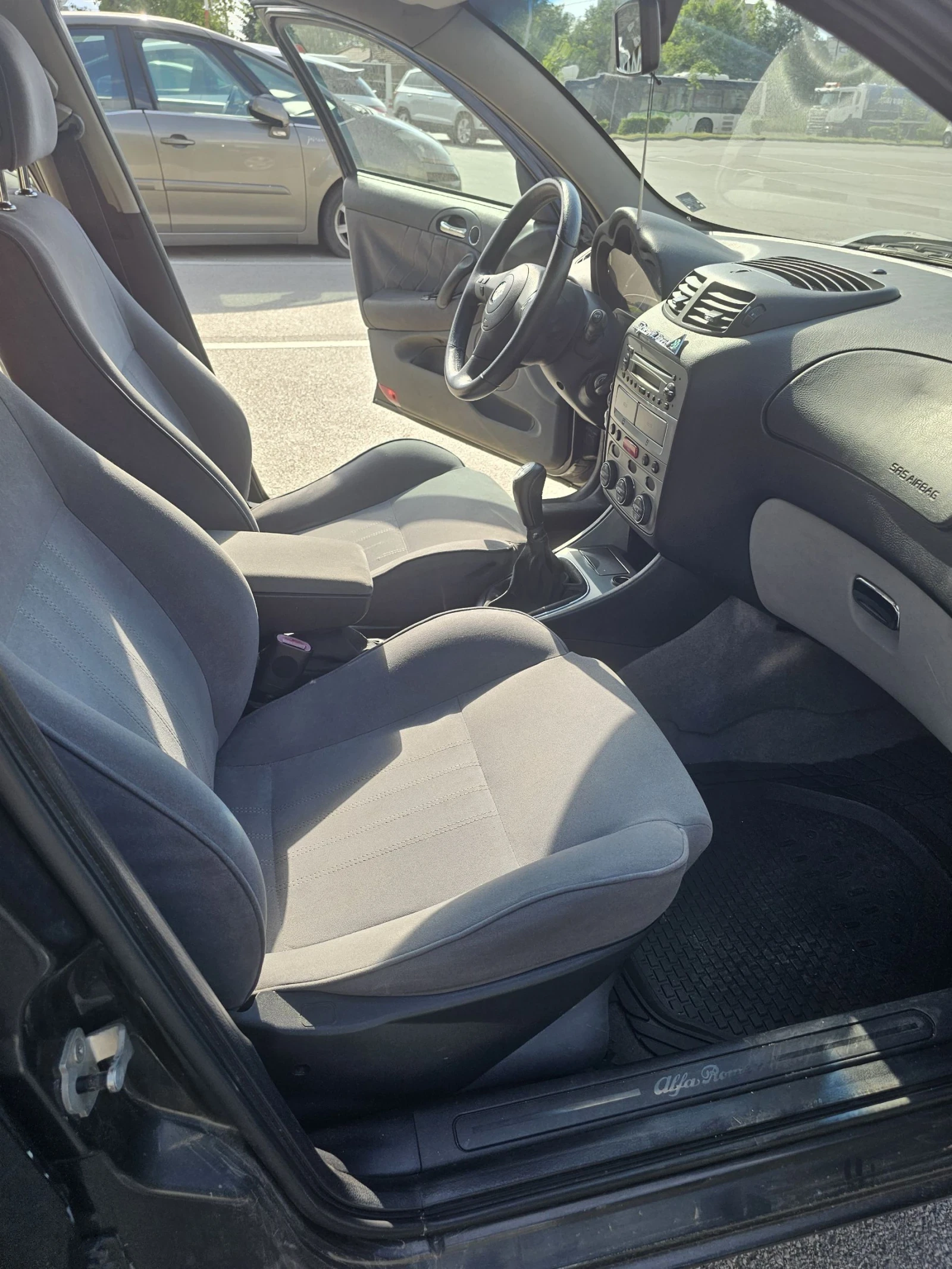 Alfa Romeo 147 1.6 Twin Spark , снимка 6 - Автомобили и джипове - 54890055