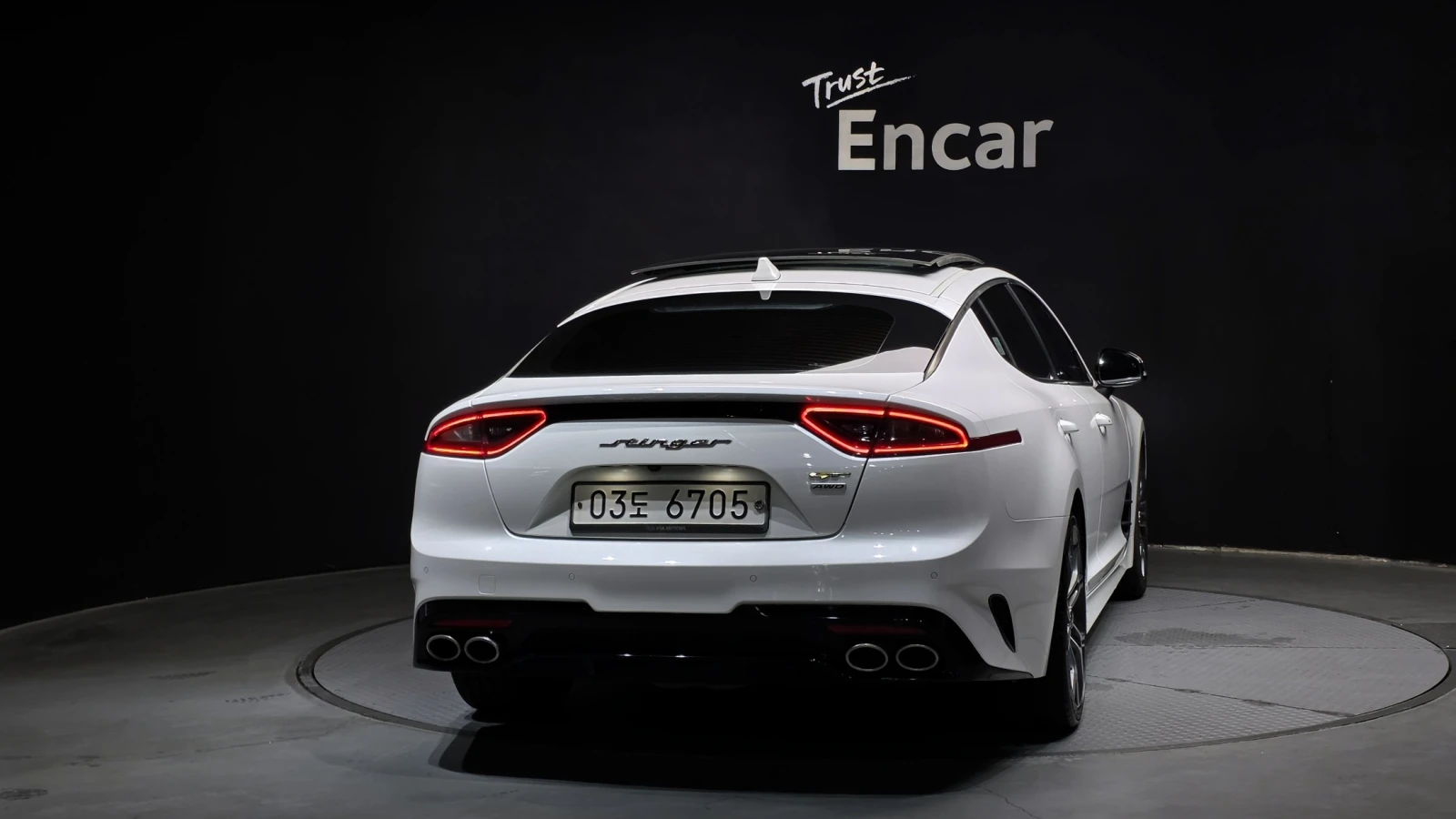 Kia Stinger 3.3T AWD GT * DIS * ОБДУХ  * HUD * 360, снимка 4 - Автомобили и джипове - 55374225