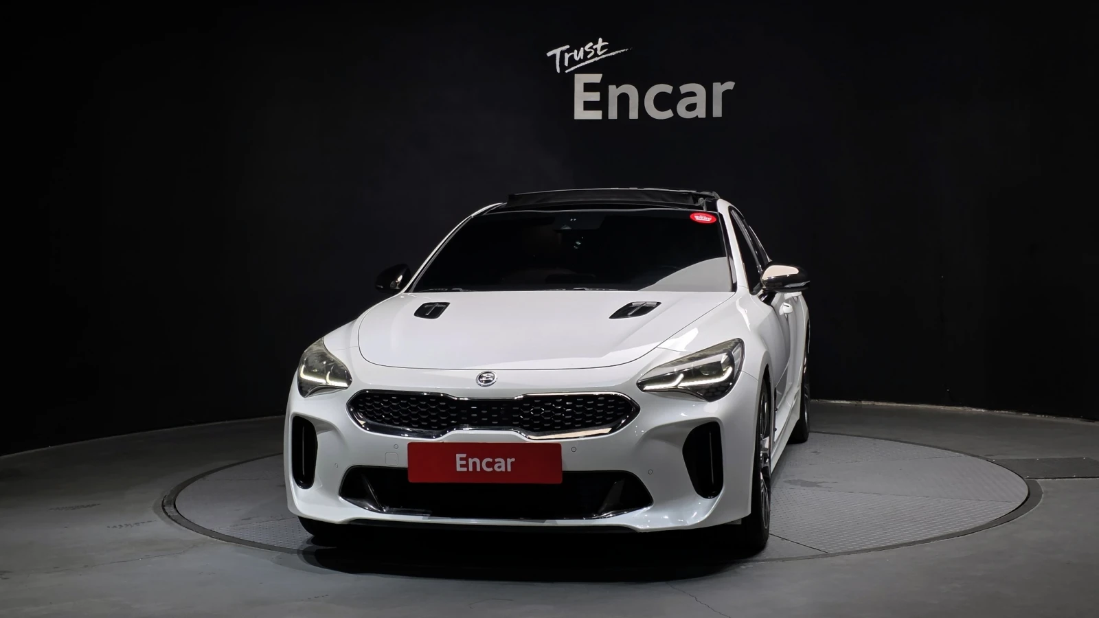 Kia Stinger 3.3T AWD GT * DIS * ОБДУХ  * HUD * 360, снимка 2 - Автомобили и джипове - 55374225
